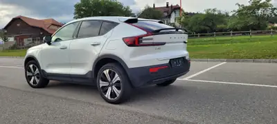 Volvo C40 P6 Recharge Ultimate — SUV électrique premium, 37'250 km seulement — Seitenansicht
