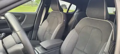 Volvo C40 P6 Recharge Ultimate — SUV électrique premium, 37'250 km seulement — Innenraum