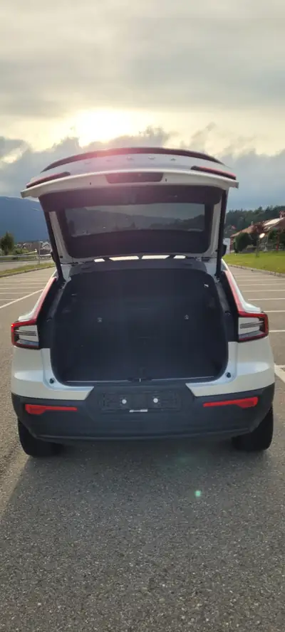 Volvo C40 P6 Recharge Ultimate — SUV électrique premium, 37'250 km seulement — Miniatur 8