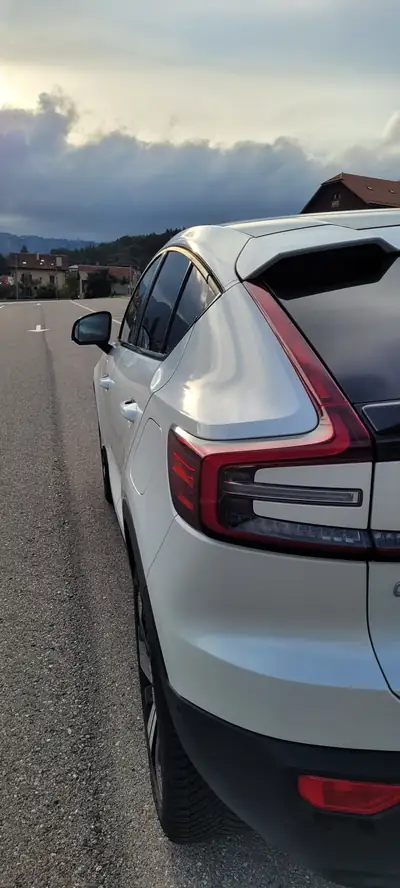 Volvo C40 P6 Recharge Ultimate — SUV électrique premium, 37'250 km seulement — Miniatur 9