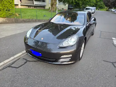 Porsche Panamera 4.8 V8 4S PDK — Gran turismo sportif, 400 ch et transmission intégrale — vue extérieure