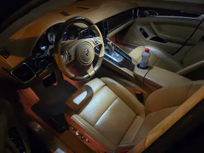 Porsche Panamera 4.8 V8 4S PDK — Gran turismo sportif, 400 ch et transmission intégrale — Miniature 8