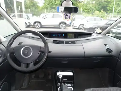 Renault Grand Espace 2.0 dCi Dynamique — Monospace 7 places, diesel économe, sans sinistre — Thumbnail 11