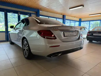 Mercedes-Benz E 200 Exclusive 4Matic — Berline premium 4x4, 72 500 km, sans sinistre — détail