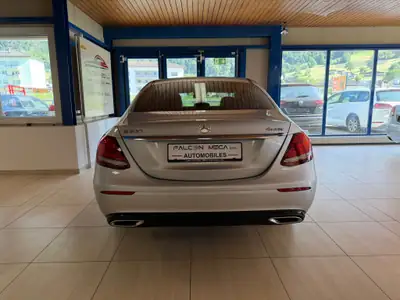 Mercedes-Benz E 200 Exclusive 4Matic — Berline premium 4x4, 72 500 km, sans sinistre — Miniature 8