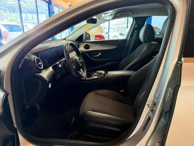Mercedes-Benz E 200 Exclusive 4Matic — Berline premium 4x4, 72 500 km, sans sinistre — Miniature 15