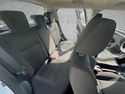 Suzuki Swift 1.2i GL Top — Citadine économique et fiable, 64'000 km seulement — Miniature 15