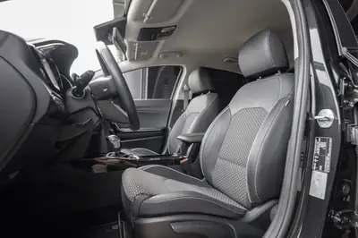 Kia XCeed 1.5 T-GDi DCT — SUV compact dynamique, quasi neuf avec garantie constructeur — Thumbnail 10