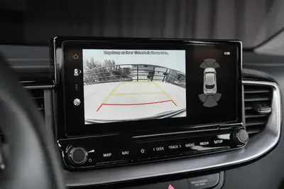 Kia XCeed 1.5 T-GDi DCT — SUV compact dynamique, quasi neuf avec garantie constructeur — Thumbnail 19