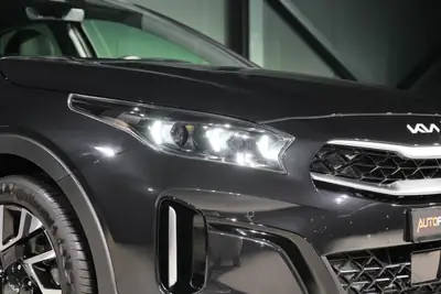 Kia XCeed 1.5 T-GDi DCT — SUV compact dynamique, quasi neuf avec garantie constructeur — Thumbnail 25