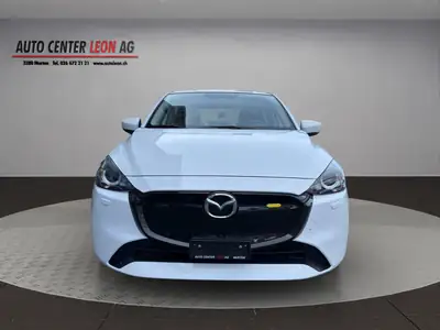 Mazda 2 SKYACTIV-G 90 — Citadine automatique économe, quasi neuve avec 8 pneus — exterior view