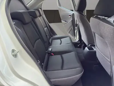 Mazda 2 SKYACTIV-G 90 — Citadine automatique économe, quasi neuve avec 8 pneus — Thumbnail 18