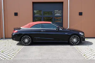 Mercedes-Benz C 43 AMG Cabriolet 4Matic — Décapotable sportive, pack AMG complet — intérieur