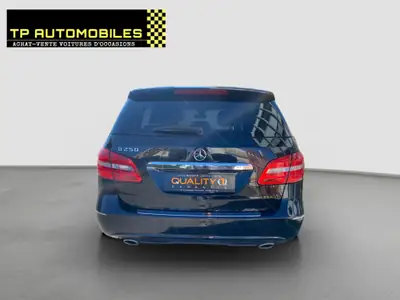 Mercedes-Benz B 250 7G-DCT — Monospace polyvalent, motorisation performante et équipements premium — Armaturenbrett