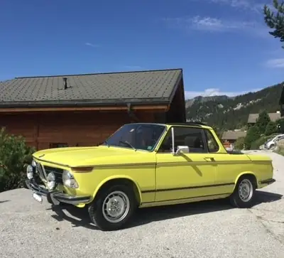 BMW 2002 Targa Baur 1972 — Cabriolet iconique, carte FIVA, très rare — dettaglio