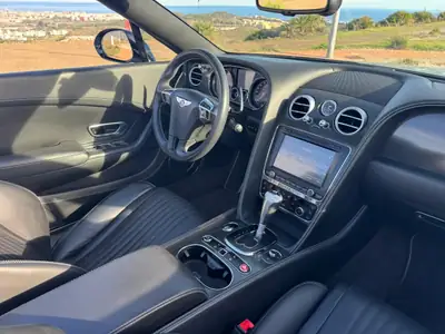 Bentley Continental GT V8 S Cabriolet — Luxe britannique décapotable, 58'000 km — tableau de bord