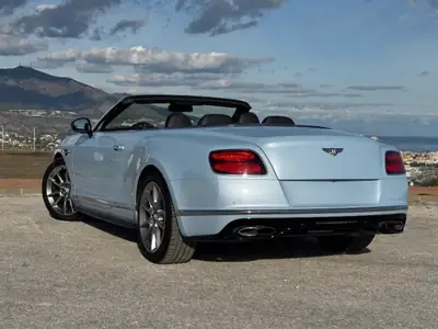 Bentley Continental GT V8 S Cabriolet — Luxe britannique décapotable, 58'000 km — intérieur