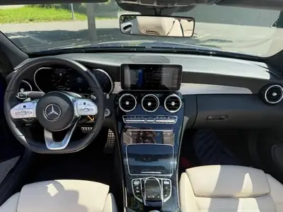 Mercedes-Benz C 400 AMG Line 4matic Cabrio — Cabriolet sportif 333 ch, très faible kilométrage — Detail