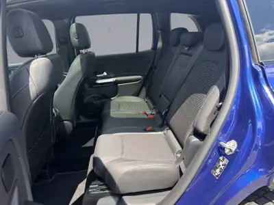 Mercedes-Benz GLB 250 4Matic — SUV 7 places polyvalent, 75 500 km seulement — Miniatur 10