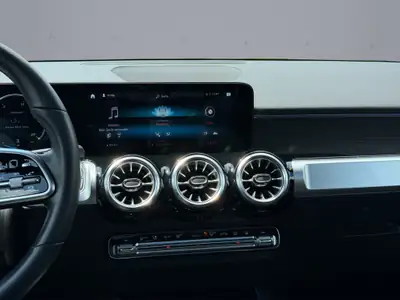 Mercedes-Benz GLB 250 4Matic — SUV 7 places polyvalent, 75 500 km seulement — Miniatur 13