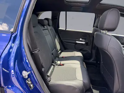 Mercedes-Benz GLB 250 4Matic — SUV 7 places polyvalent, 75 500 km seulement — Miniatur 21