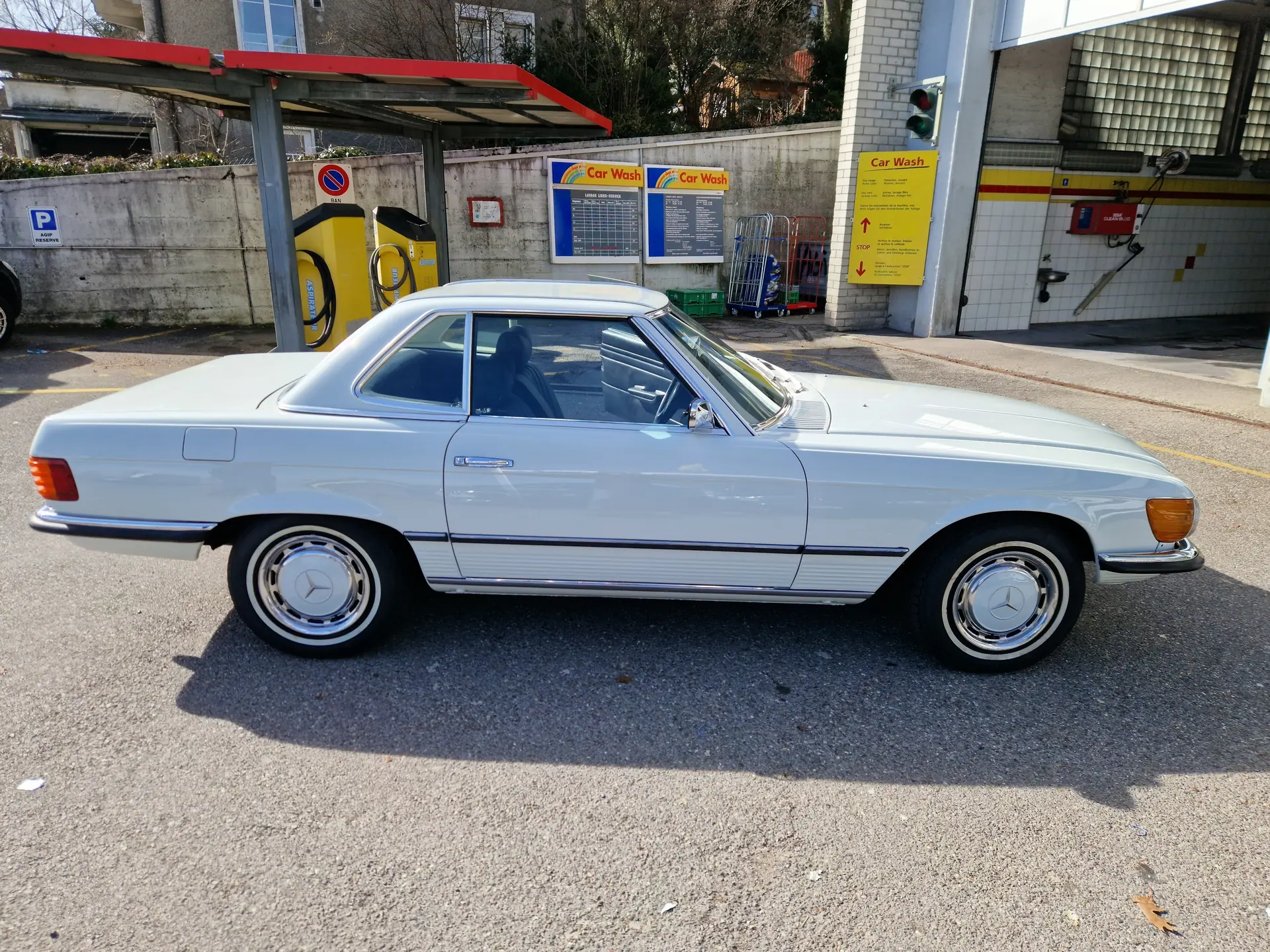 Mercedes-Benz 450 SL 1972 — Cabriolet culte, élégance intemporelle — vista esterna