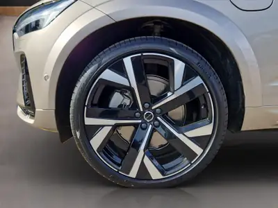 Volvo XC60 2.0 T8 TE Ultra Dark eAWD — SUV hybride rechargeable, 20 km au compteur — Miniature 9