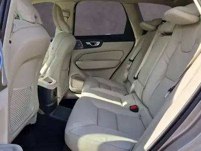 Volvo XC60 2.0 T8 TE Ultra Dark eAWD — SUV hybride rechargeable, 20 km au compteur — Miniature 12