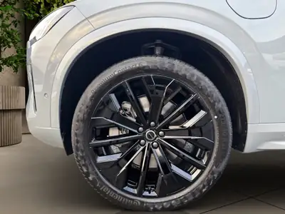 Volvo XC90 2.0 T8 TE Black Edition — SUV 7 places hybride rechargeable, 25 km seulement — Miniature 21
