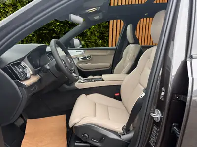 Volvo XC90 2.0 T8 TE XCLUSIVE Edition Dark — SUV 7 places hybride rechargeable, 25 km seulement — Miniature 9