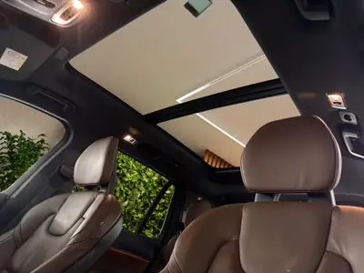 Volvo XC90 2.0 T8 — SUV 7 places hybride rechargeable, 52 500 km seulement — Miniature 13