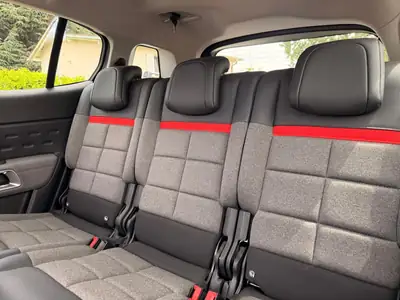 Citroën C5 Aircross 1.5 BlueHD — SUV familial diesel, sièges chauffants, 90 000 km — Miniature 21