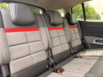 Citroën C5 Aircross 1.5 BlueHD — SUV familial diesel, sièges chauffants, 90 000 km — Miniature 23