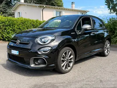 Fiat 500X 1.3 GSE Sport — Citadin urbain compact, sièges cuir chauffants et GPS intégrés — côté