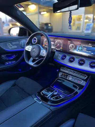 Mercedes-Benz E 220 d Limousine — Élégance diesel, 171'000 km, sans sinistre — Detail