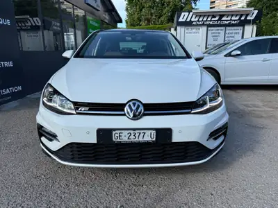 VW Golf 1.5 TSI R-Line EVO — Berline dynamique, 82000 km, faible consommation — côté