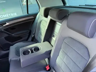 VW Golf 1.5 TSI R-Line EVO — Berline dynamique, 82000 km, faible consommation — Miniature 9