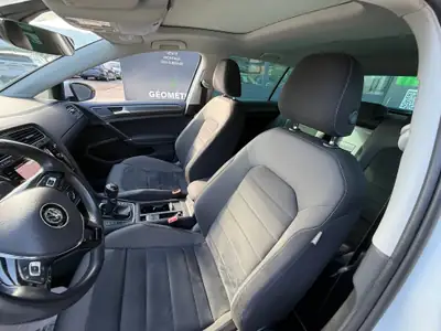 VW Golf 1.5 TSI R-Line EVO — Berline dynamique, 82000 km, faible consommation — Miniature 11
