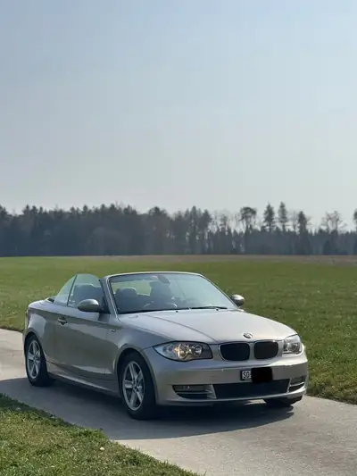 BMW 120i Cabriolet — Roadster élégant, moteur 170 ch et toit ouvert — intérieur