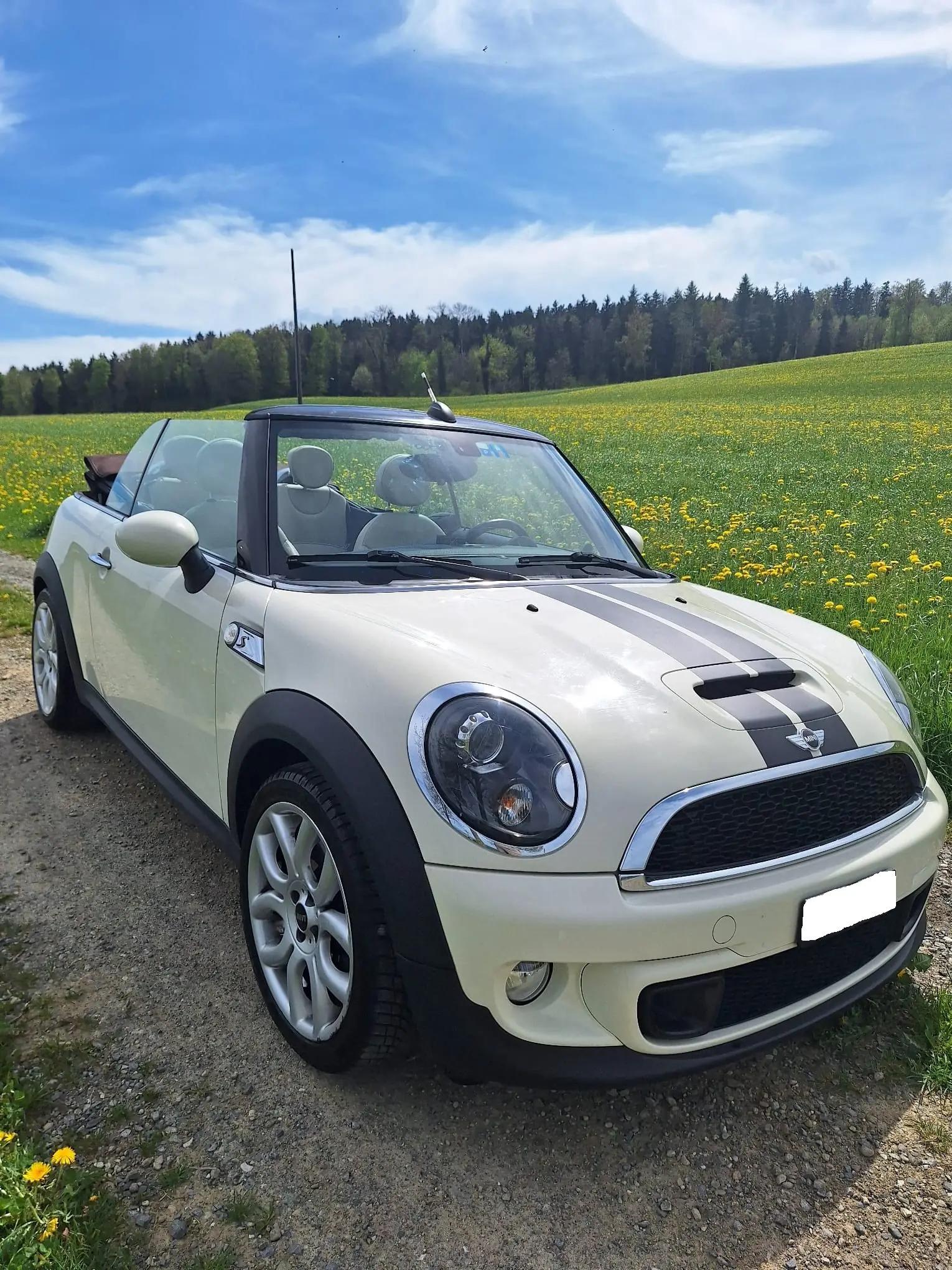 MINI Cabrio Cooper S — Cabriolet sportif et élégant, 185 ch — Außenansicht