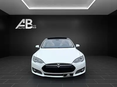 Tesla Model S 85 — Berline électrique haute performance, Supercharging gratuit à vie — exterior view