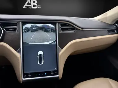 Tesla Model S 85 — Berline électrique haute performance, Supercharging gratuit à vie — Thumbnail 12