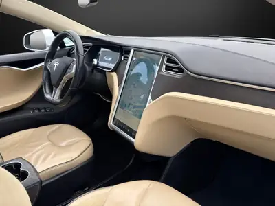 Tesla Model S 85 — Berline électrique haute performance, Supercharging gratuit à vie — Thumbnail 10