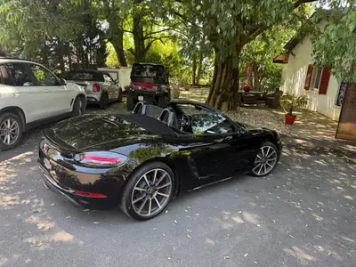 Porsche 718 Boxster 2.0 PDK — Roadster sportif, 33 000 km seulement — Armaturenbrett