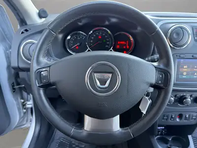 Dacia Logan MCV 0.9 Ambiance — Break robuste, climatisé et navigué — Thumbnail 10