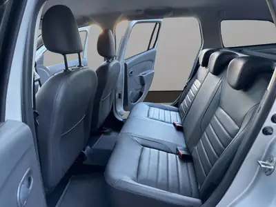 Dacia Logan MCV 0.9 Ambiance — Break robuste, climatisé et navigué — Thumbnail 13