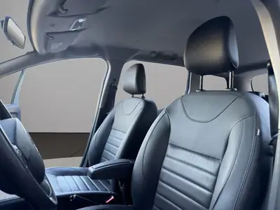 Dacia Logan MCV 0.9 Ambiance — Break robuste, climatisé et navigué — Thumbnail 21