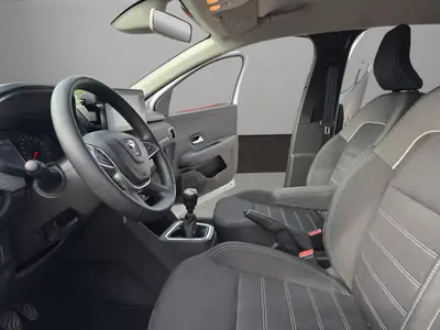 Dacia Sandero TCe 90 Comfort — Citadine économique et fiable, sans accident — Thumbnail 12
