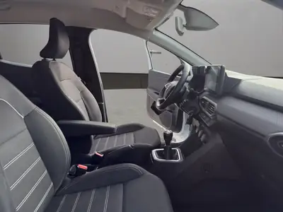 Dacia Sandero TCe 90 Comfort — Citadine économique et fiable, sans accident — Thumbnail 20