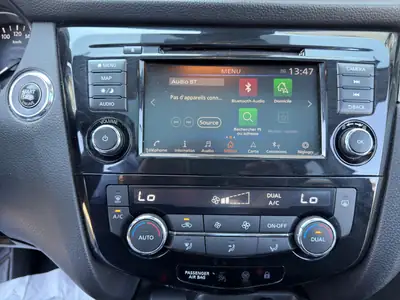 Nissan Qashqai 1.3 DIG-T Tekna — SUV polyvalent, toit panoramique et entretien à jour — Thumbnail 16